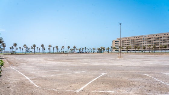Roquetas albergará 700 nuevas plazas de aparcamiento en Playa Serena