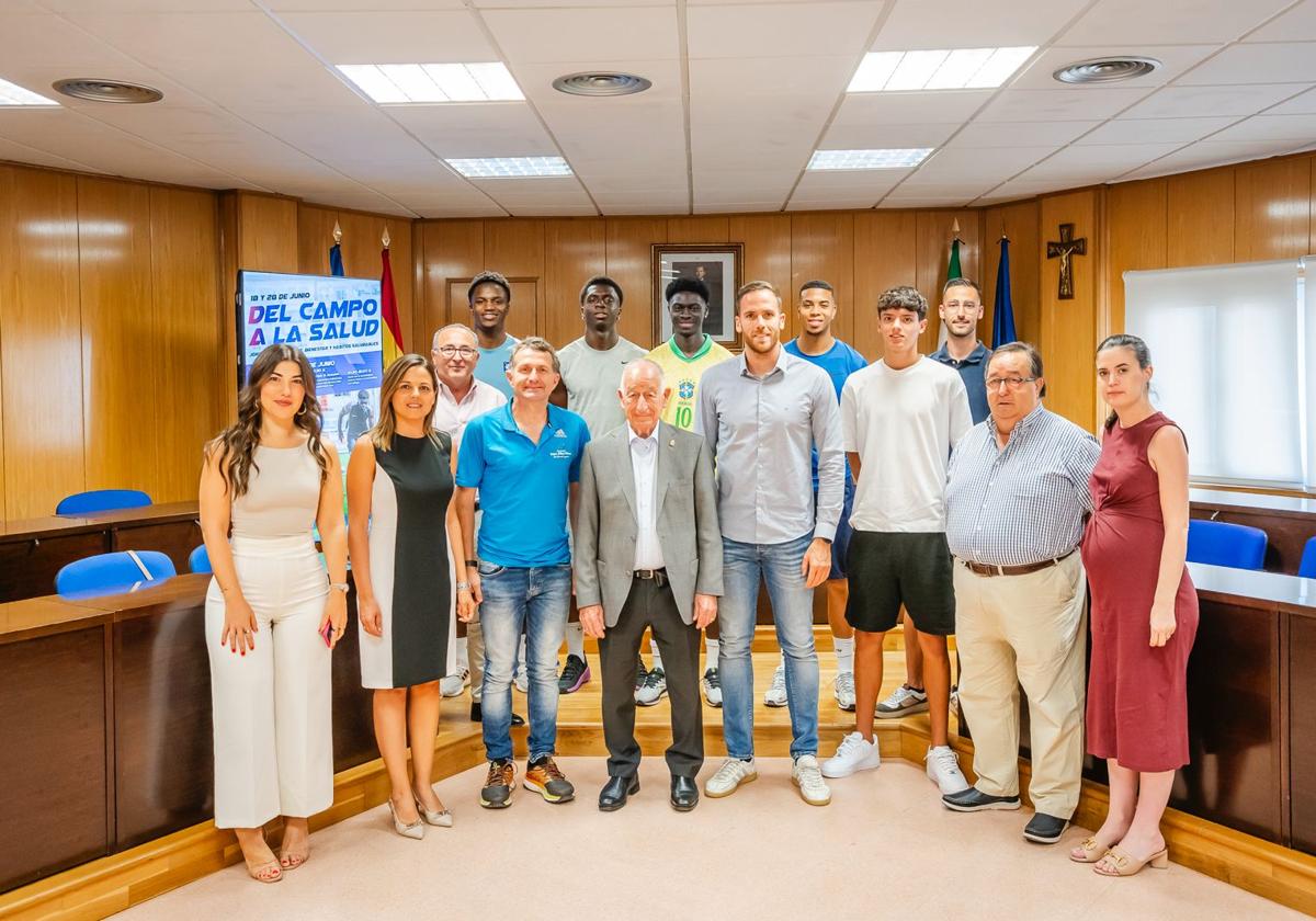 Roquetas presenta una iniciativa que pone en el foco la salud, la alimentación y el deporte