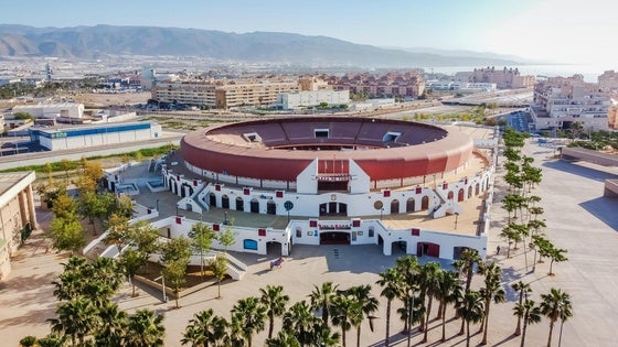 Roquetas recupera 5.271 metros de la Plaza de Toros para revitalizar espacios públicos