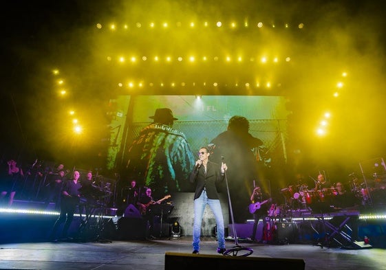 Marc Anthony pone a bailar a 7.000 personas en su concierto de Roquetas de Mar