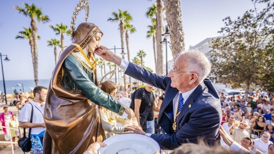 Roquetas se engalana para las Fiestas en honor a la Virgen del Carmen y Santa Ana