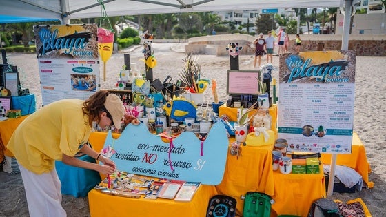 La Playa de la Ventilla acoge una iniciativa para fomentar el cuidado al litoral