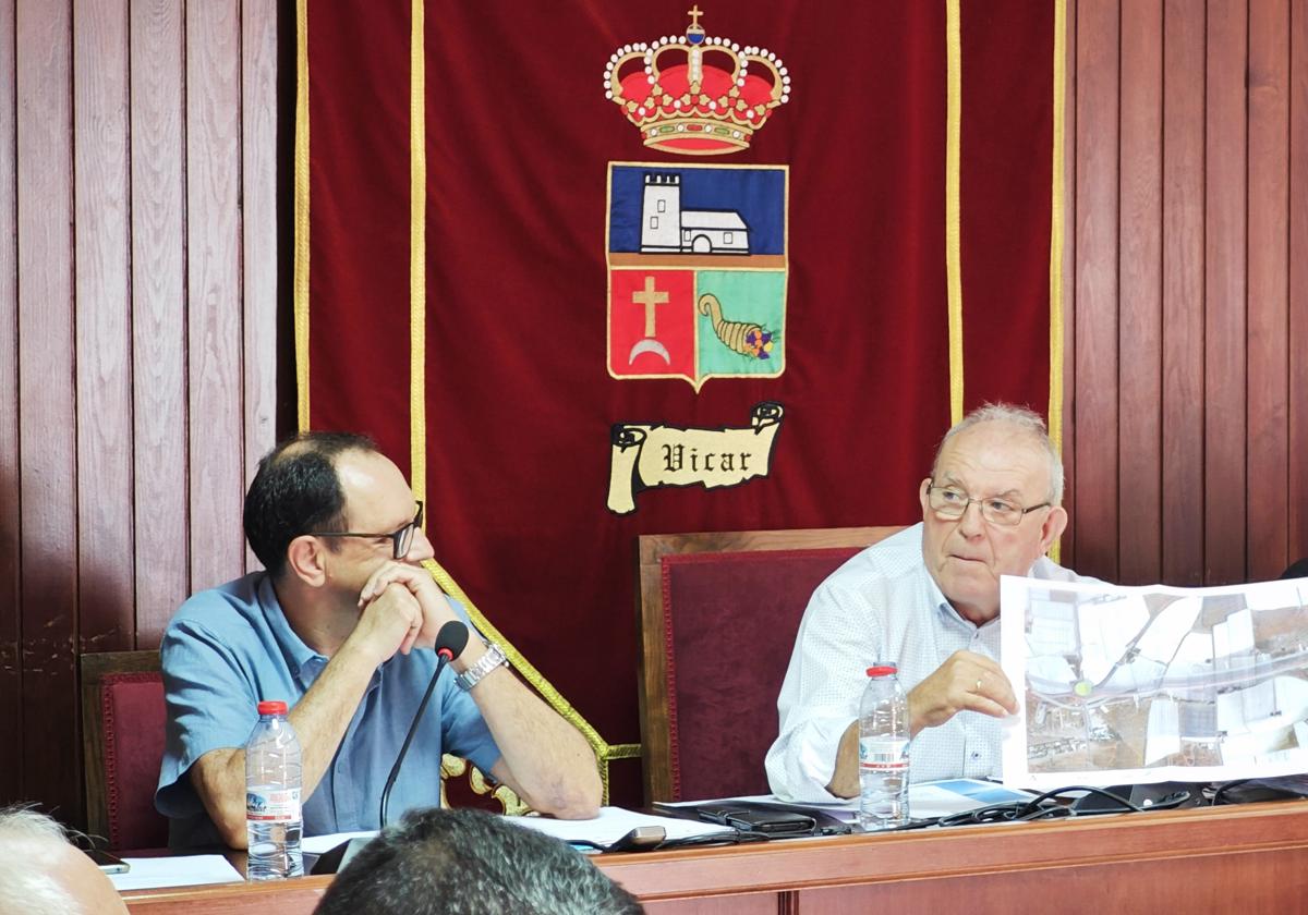 El Pleno municipal se llevó a cabo en el Ayuntamiento de Vícar la mañana de este jueves.