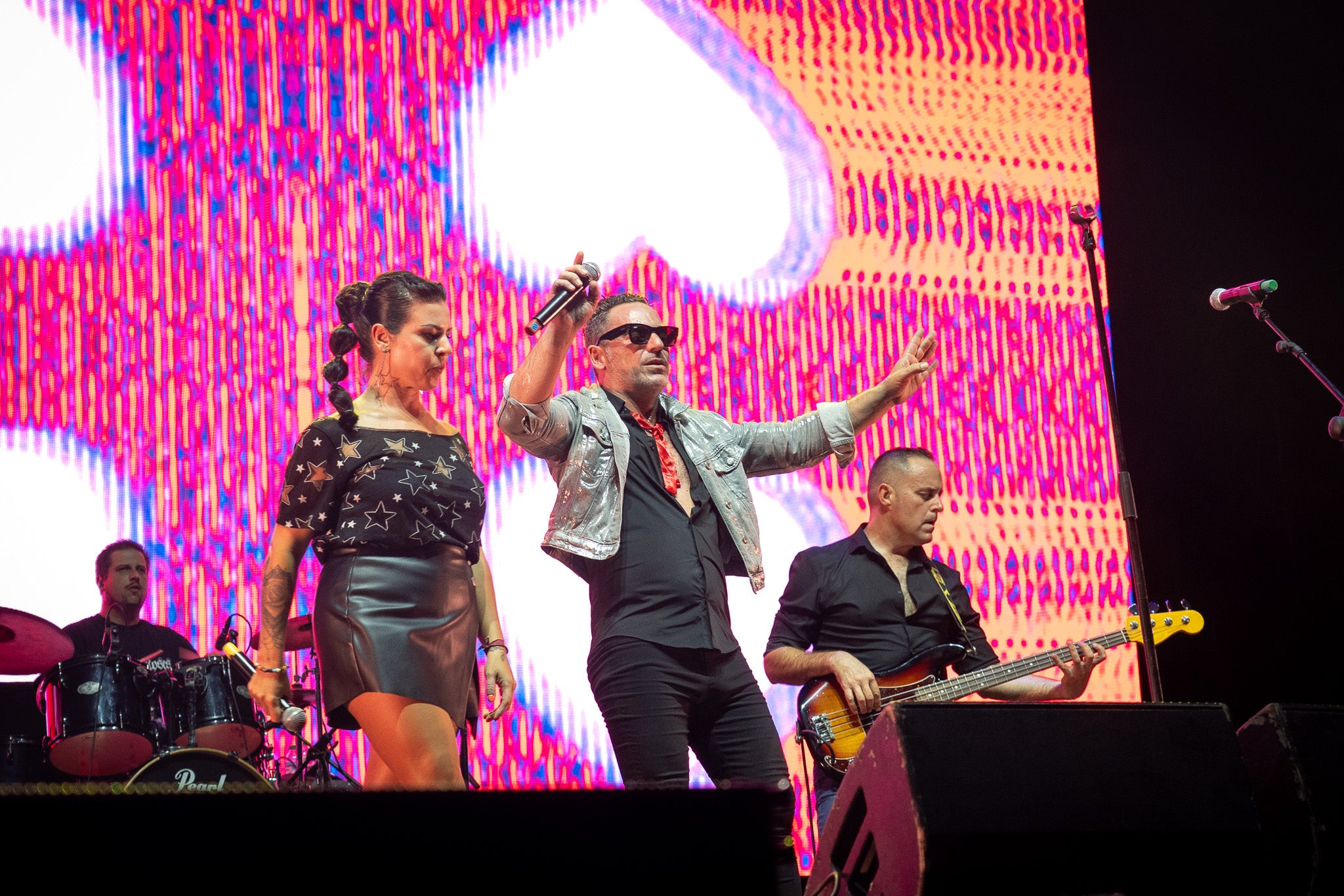 El rock local brilla con fuerza en el I Rocketas Playa