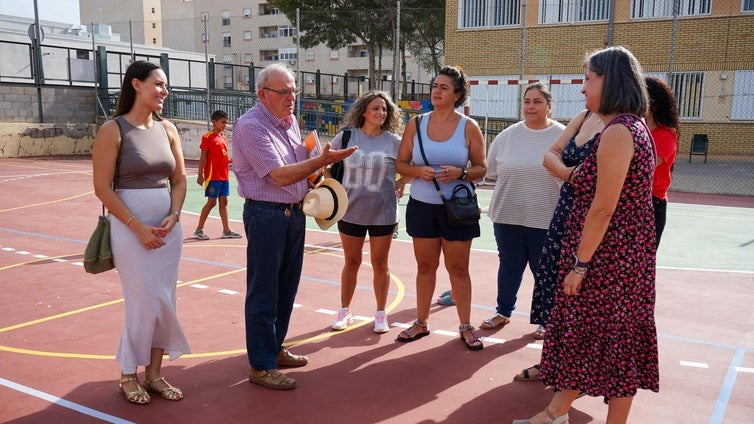 Antonio Bonilla supervisa los preparativos para el inicio del curso escolar 2025/2026