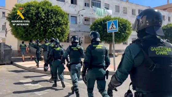 Dos detenidos en Roquetas de Mar al desmantelar un punto de venta de droga