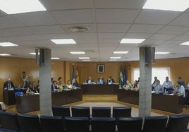 Concejales en el Pleno ordinario de este jueves.