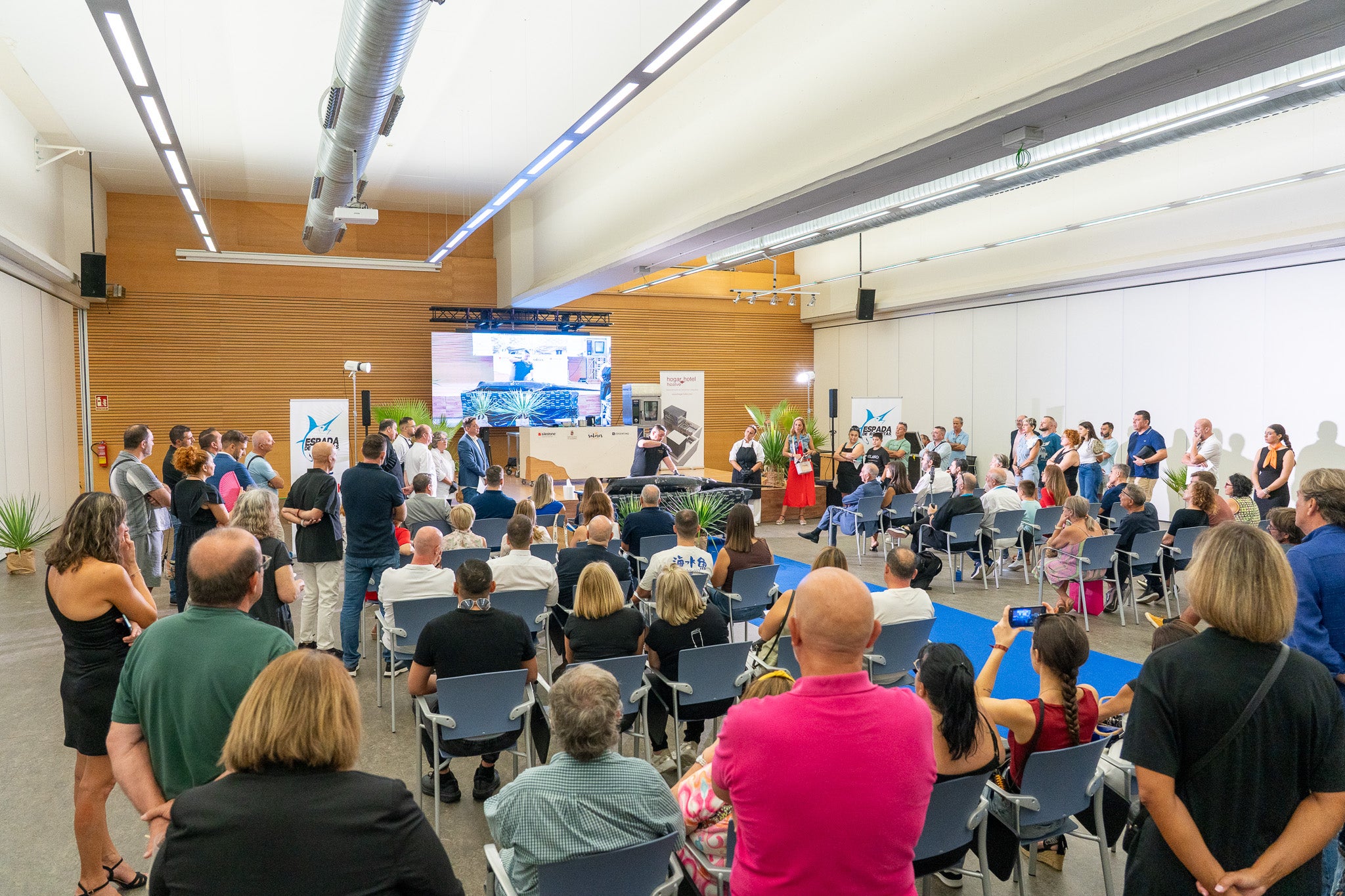 Roquetas refuerza su liderazgo gastronómico con la celebración del I Congreso MareTerra, en imágenes