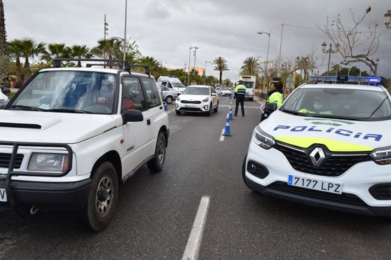 La Policía Local de Vícar mantiene un plan para vigilar las distracciones