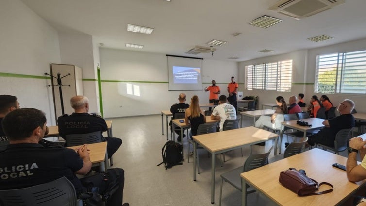 Policías Locales reciben formación en atención de hemorragias graves