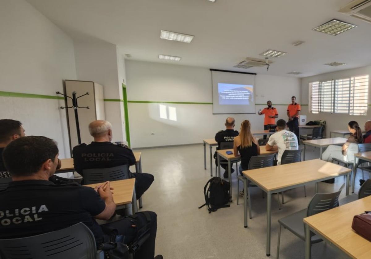 Policías Locales reciben formación en atención de hemorragias graves