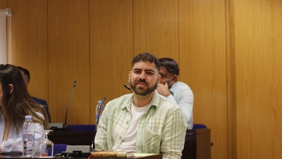 IU - Podemos critica la subida de tasas en terrazas