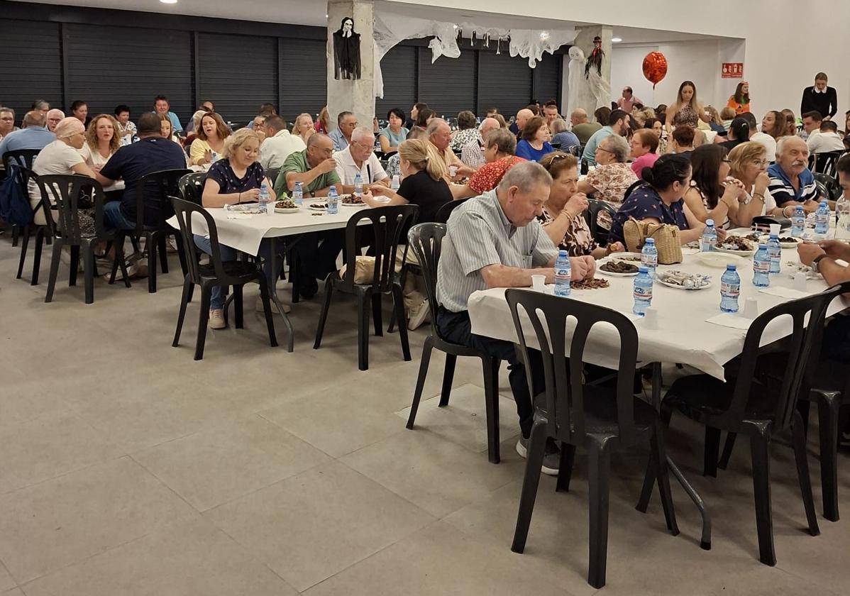 La jornada cuenta con gran participación en la pedanía.