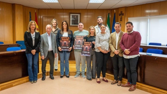 Roquetas entrega los premios del concurso de la Noche en Negro