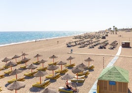 Una imagen de una de las zonas de playas de la localidad de Roquetas.