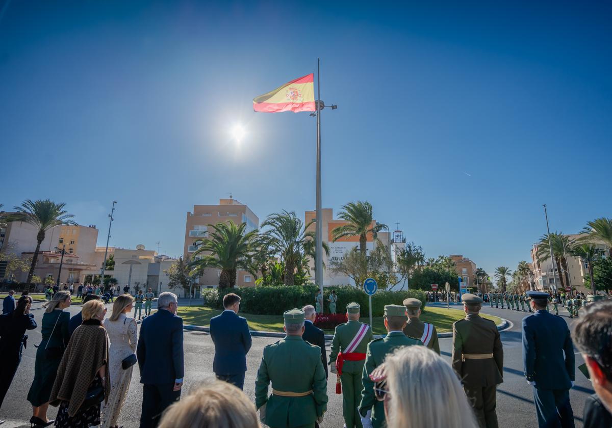 Uno de los momentos de la jura de bandera en la localidad de El Parador.