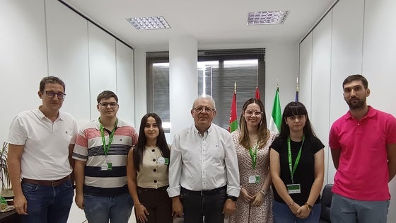 Vícar aumenta la plantilla del Consistorio gracias al programa Emplea-T