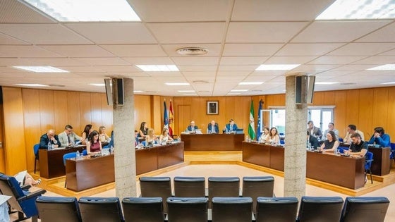 Roquetas aprueba reconocimientos extrajudiciales de crédito para centros educativos