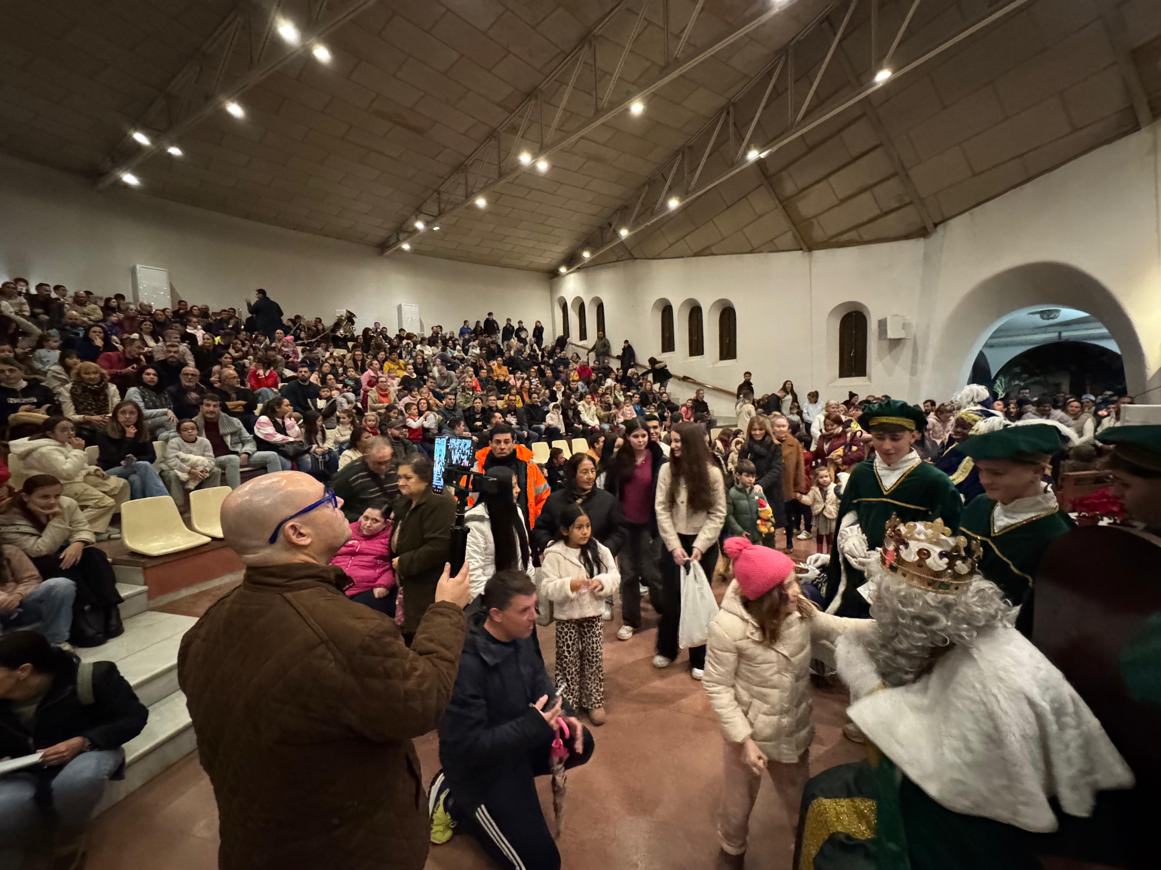 Así se vivió la Cabalgata de Reyes en Roquetas de Mar, Aguadulce y El Parador