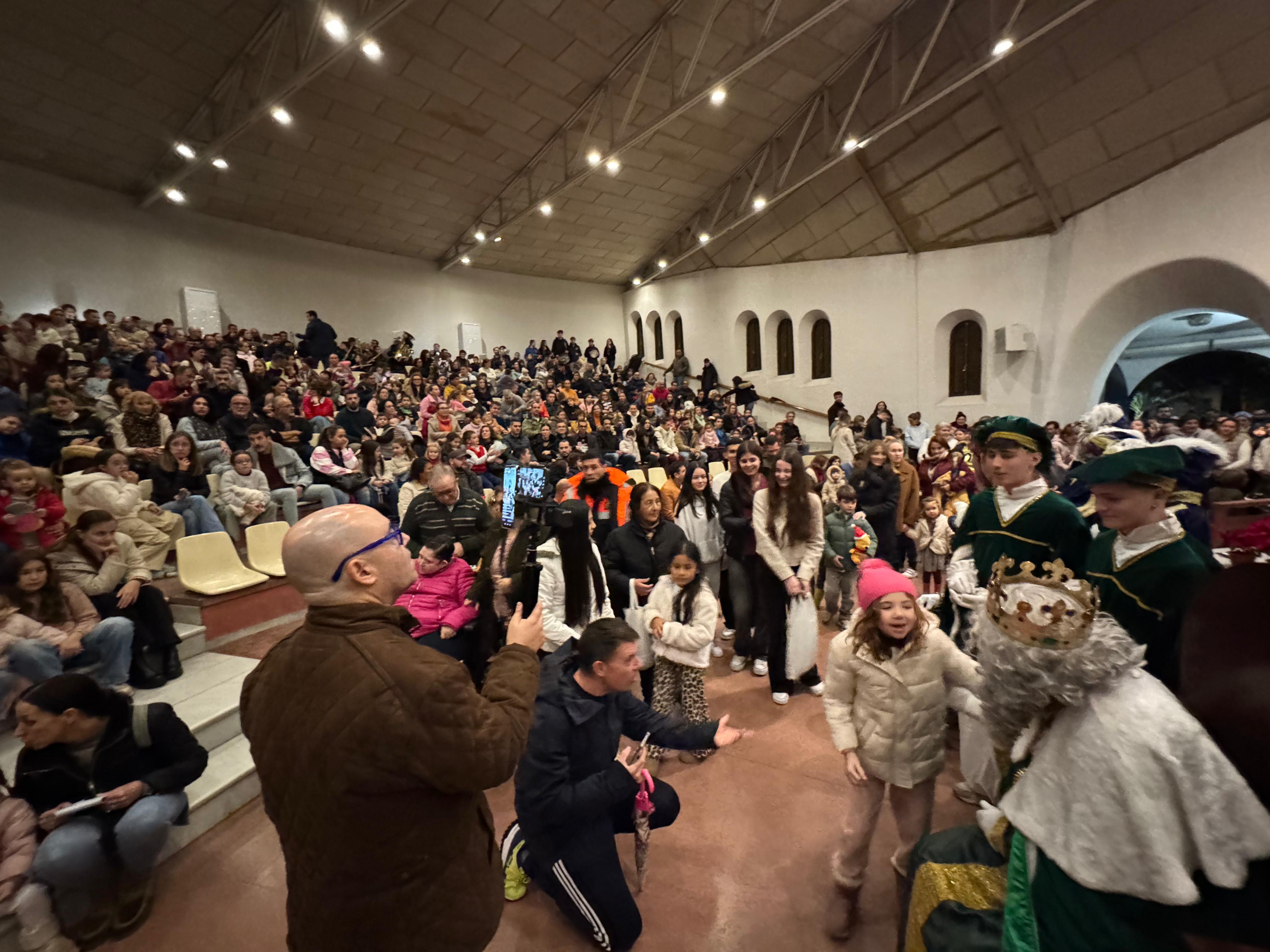 Así se vivió la Cabalgata de Reyes en Roquetas de Mar, Aguadulce y El Parador
