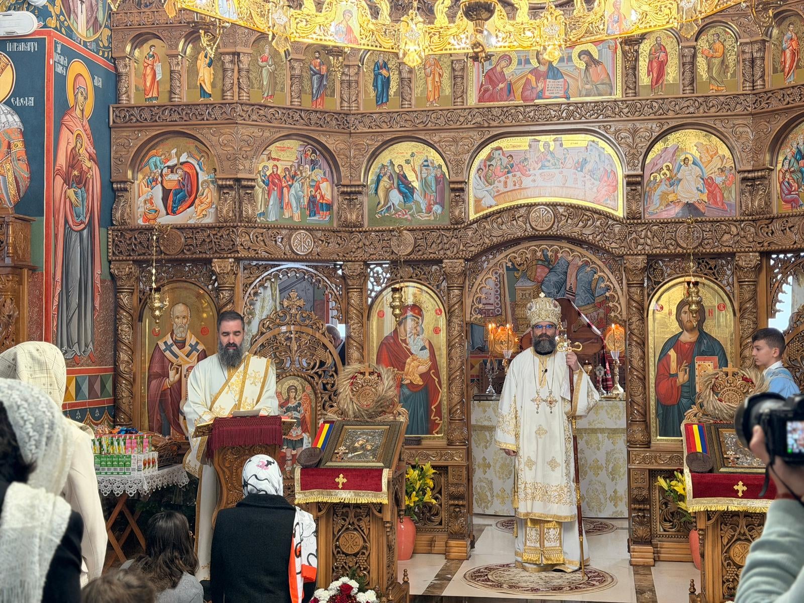 La Iglesia Ortodoxa Rumana de Roquetas celebra la misa del Bautismo del Señor