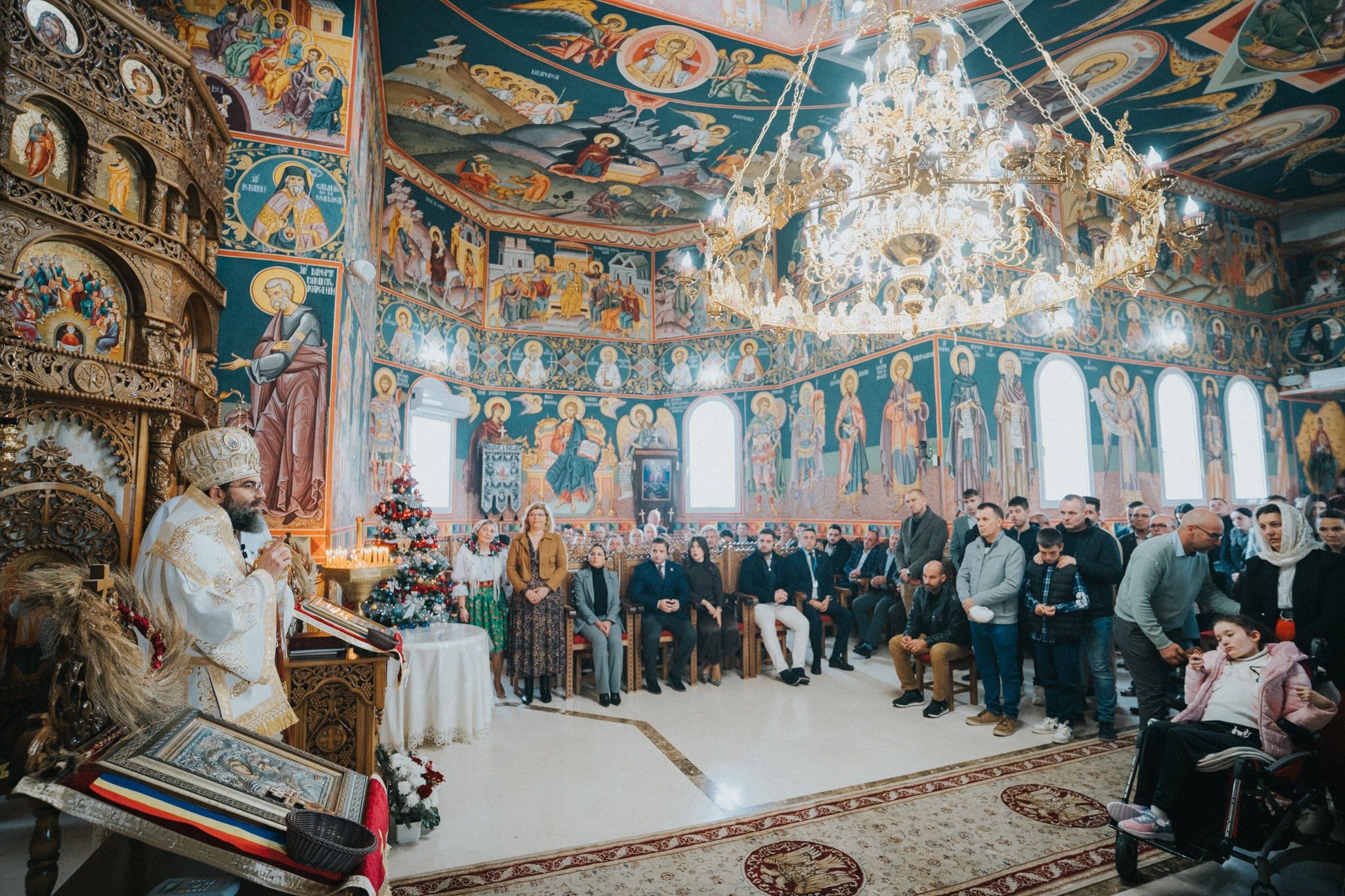 La Iglesia Ortodoxa Rumana de Roquetas celebra la misa del Bautismo del Señor