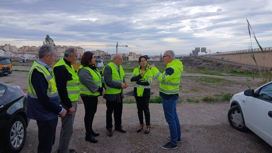 La Junta mejora los firmes de acceso a El Parador y la Puebla de Vícar
