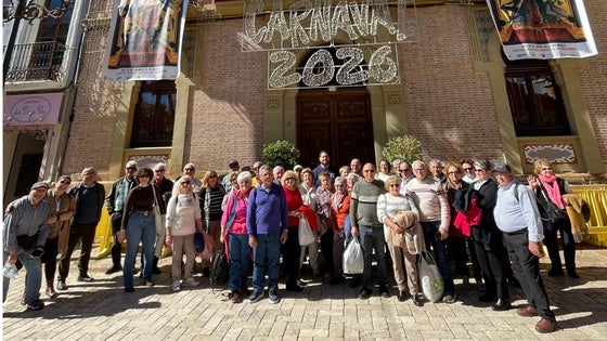 Los mayores de Vícar viven el Carnaval de Águilas en su viaje de convivencia