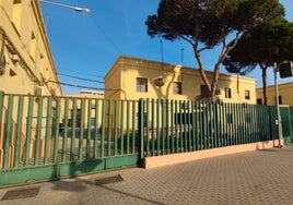 Cuartel de la Guardia Civil en Roquetas de Mar.