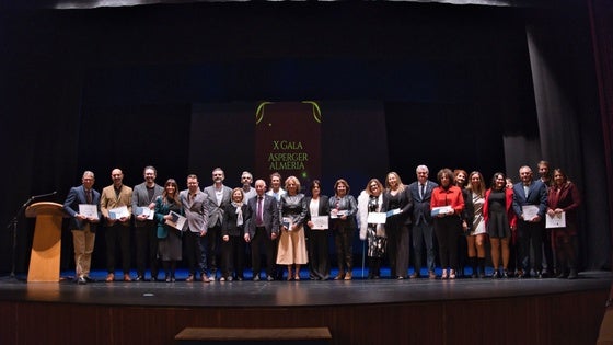 Roquetas celebra el 20 aniversario de Asperger Almería con una emotiva gala