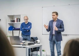 El teniente alcalde de Roquetas de Mar en un evento.