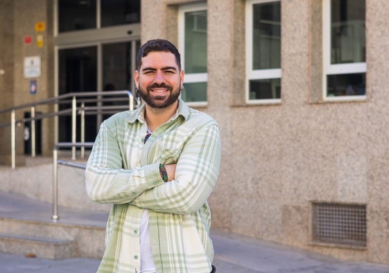 El concejal de Izquierda Unida en el Ayuntamiento de Roquetas, Zacarías Lekal.