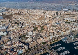 Imagen de una panorámica de la localidad de Roquetas.