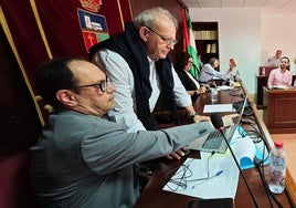 Imagen del sorteo en el Ayuntamiento de Vícar.