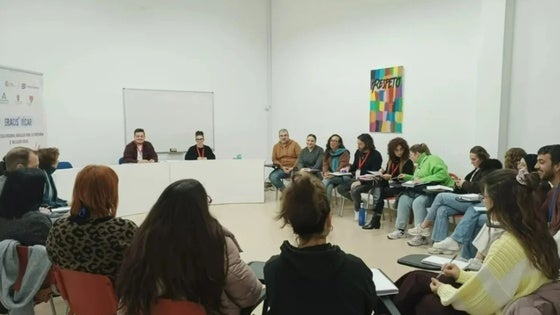 Un taller de scrapbooking, propuesta de VicArte para abril