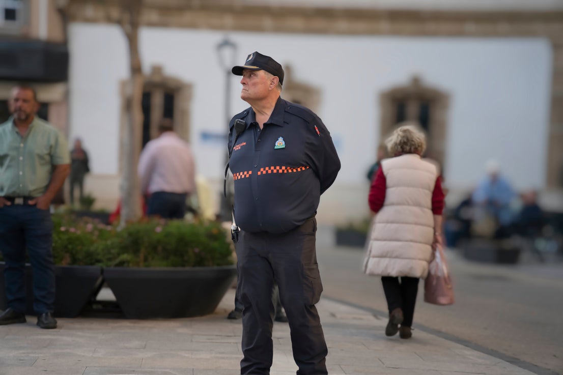 San Marcos recorre en procesión las principales calles de Roquetas, en imágenes