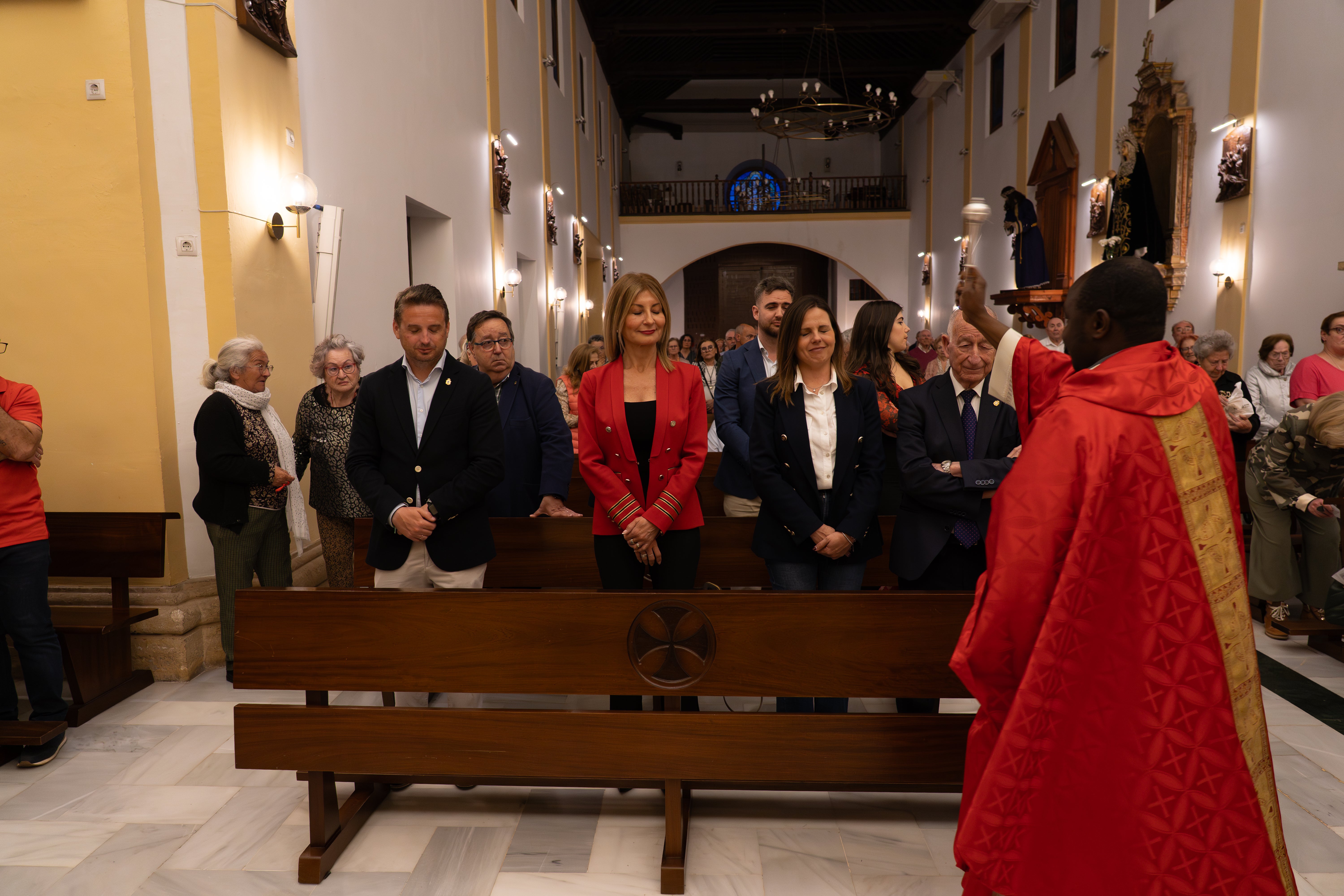 San Marcos recorre en procesión las principales calles de Roquetas, en imágenes