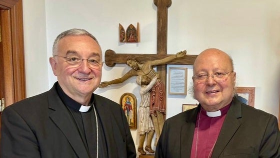 La Diócesis de Almería firma un acuerdo con la Iglesia Anglicana para el uso de la ermita del Carmen de Aguadulce