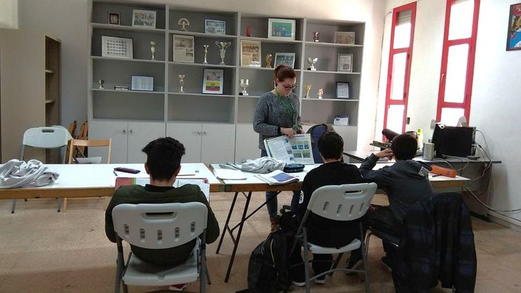 El Proyecto Guía incorpora sesiones de trabajo en los IES de Vícar para resolver conflictos