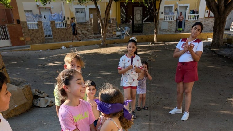 La comunidad gitana celebra el Día del Juego con actividades en familia