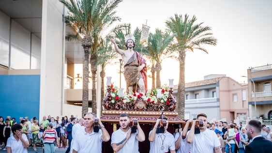 Las 200 Viviendas se preparan para celebrar sus Fiestas en honor a San Juan Bautista