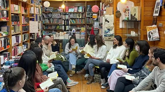 Roquetas regresa con los clubes de lectura para niños y adultos