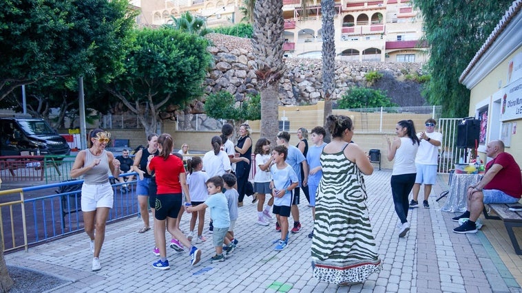 La Envía inaugura sus fiestas con la elección del Rey y Reina