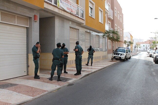 Ocho detenidos en una operación contra una banda autora de una docena de robos