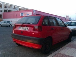 La Guardia Civil investiga el robo de coches retirados por una grúa