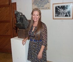 El Museo Taurino acoge una exposición de fotografías de Arjona y de bordados de Ana Morel
