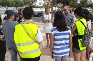 Alumnos de Primaria ponen multas simbólicas en la Semana de la Movilidad