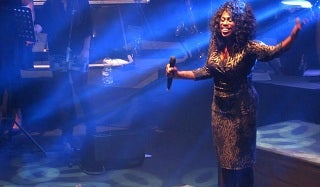Carlene Graham lució para ayudar a Verdiblanca