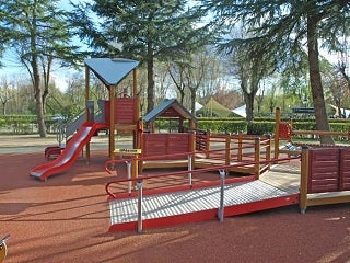 IU propone parques accesibles y con zonas para la práctica deportiva abiertas