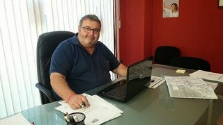 El PSOE denuncia la falta de efectivos policiales y el abuso de servicios extraordinarios
